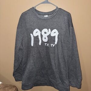 Gray Graphic T.S Sweat shirt